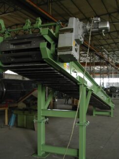 Lingottiera industriale Ghirarduzzi per la produzione di pani in metalli non ferrosi con struttura su misura e sistema di movimentazione integrato