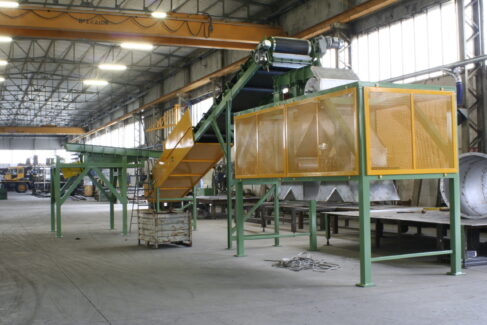 Separatore magnetico Ghirarduzzi per bronzi, progettato per l’estrazione di materiali ferrosi e la separazione di metalli non ferrosi debolmente magnetici come bronzo all’alluminio e bronzo allo stagno