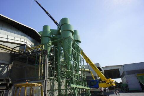 Super cicloni SC Ghirarduzzi installati in impianto di depolverazione a secco, pre-filtri ad alte prestazioni per l’abbattimento del particolato con diametri da 300 a 3000 mm