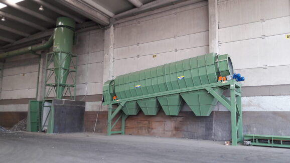 Vaglio rotante industriale Ghirarduzzi per separazione materiali e riciclaggio metalli e inerti